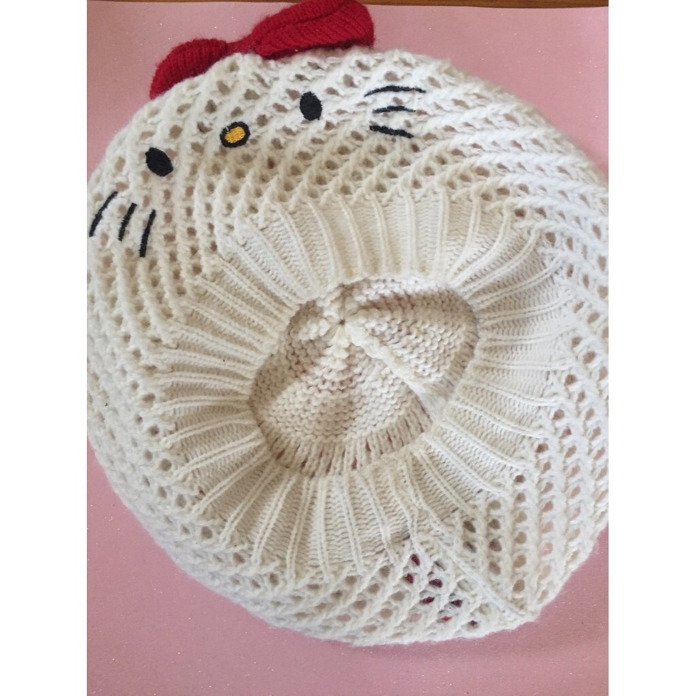 Hello Kitty crochet beret hat